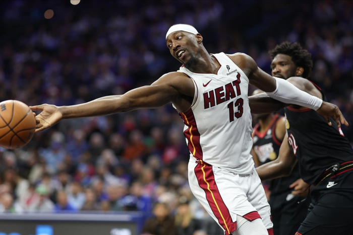 东部前十分两梯队博弈 西部三档争夺季后赛席位