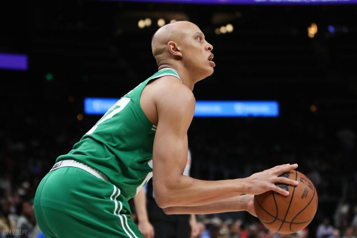 老鹰13连胜锁定季后赛席位 凯尔特人战术性让球