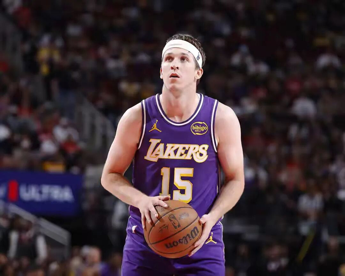 湖人后卫里夫斯休赛期或寻求3000万至4130万合同