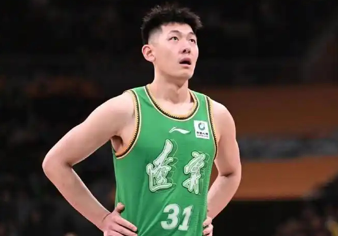 辽宁男篮弃用张陈治锋引争议 外援调整成关键因