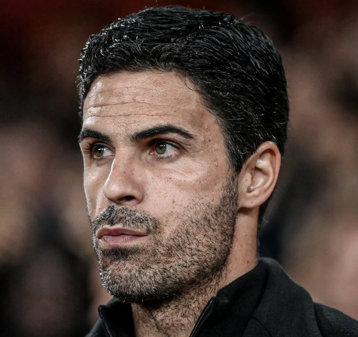 阿森纳足总杯失利陷连败危机，欧冠联赛双线作