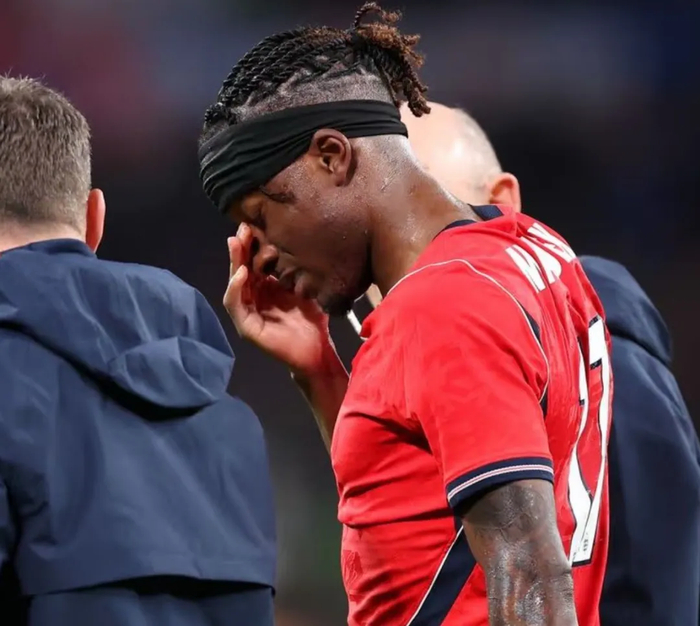 阿森纳足总杯失利陷连败危机，欧冠联赛双线作